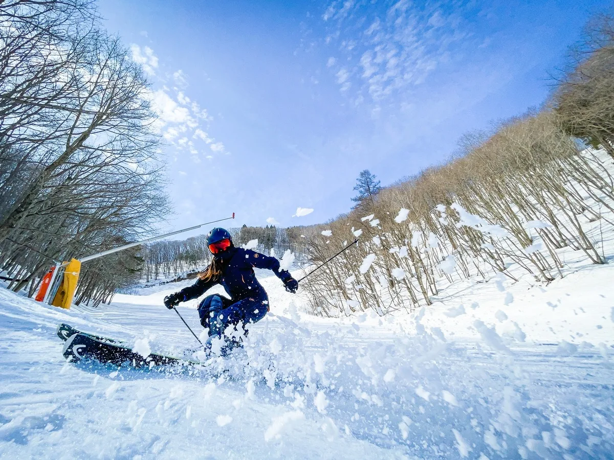 札幌周辺の山々のスキーシーズン(12月〜3月)
